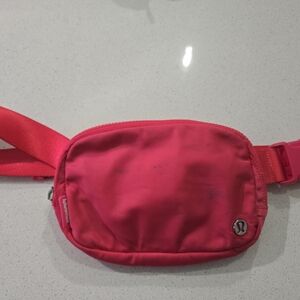 Lululemon belt bag